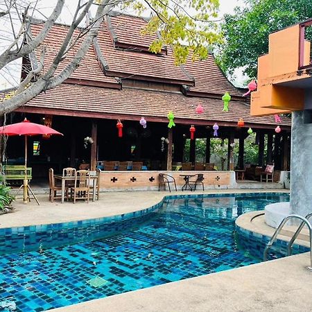 Amethyst Hotel Chiang Mai Exterior photo