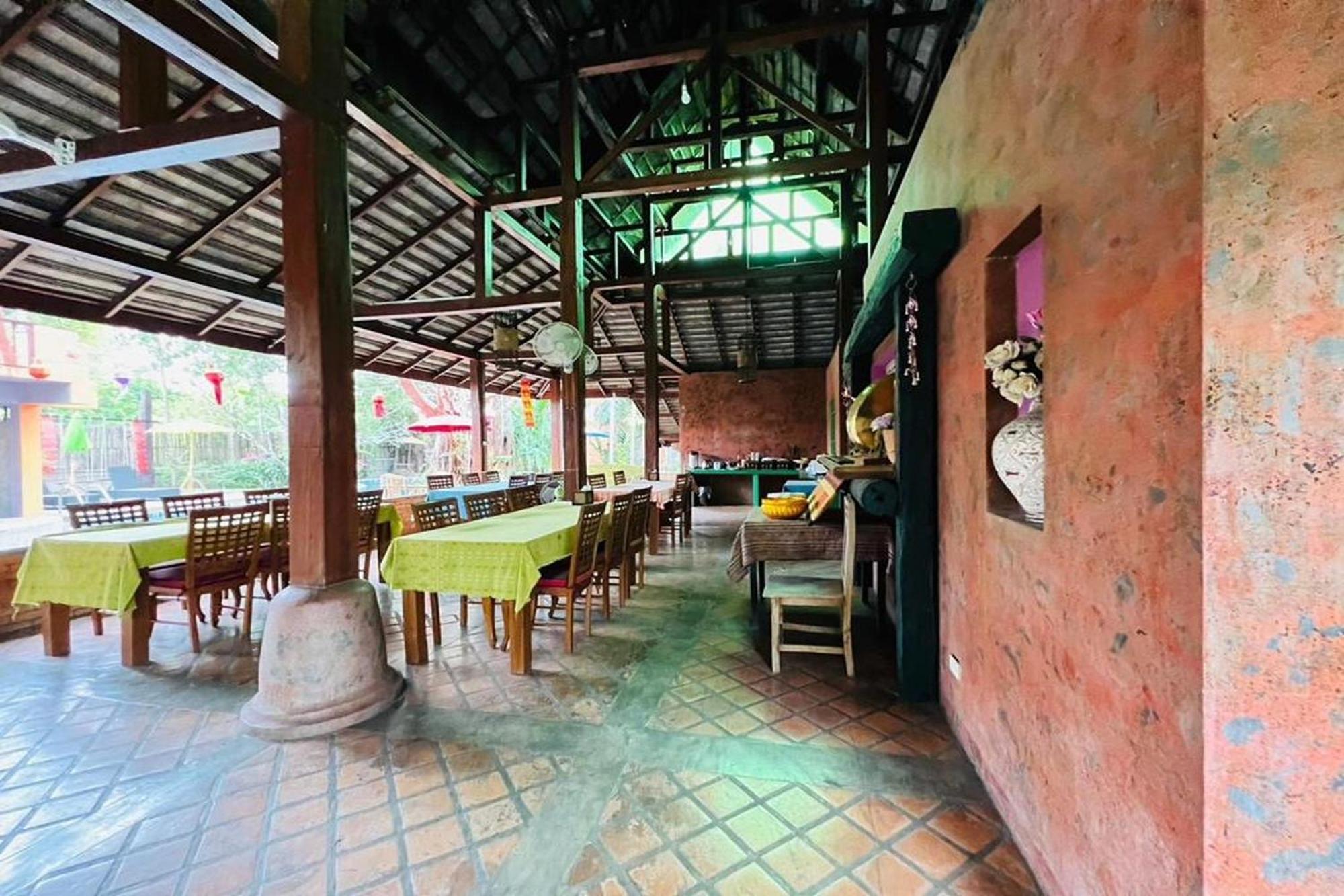 Amethyst Hotel Chiang Mai Exterior photo